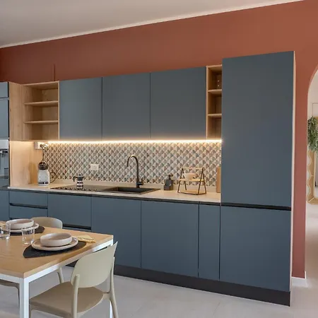 Heaven 11 Design Con Vista Castello E Garage Box * Udine